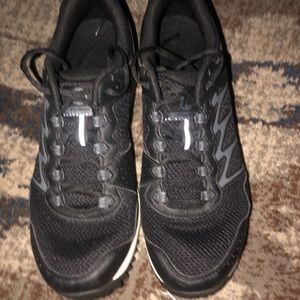 Merrell sneakers size 10 excellent gently used condition